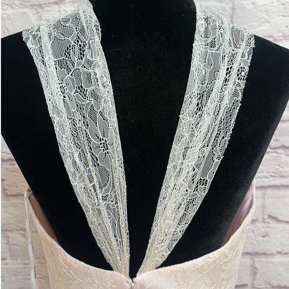 B2 Jasmine Shell Pink Bridesmaids Dress Size 12. NEW - Picture 9 of 12